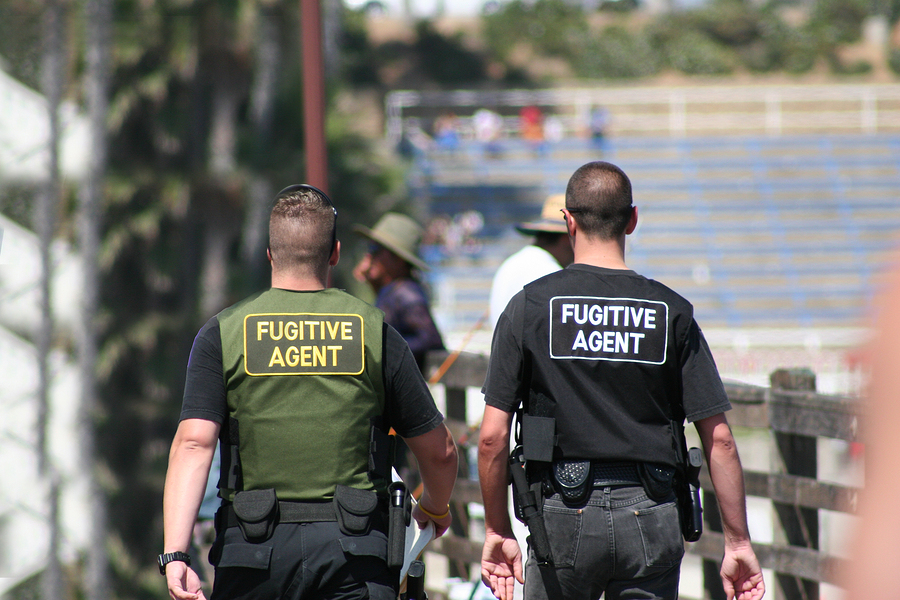 What Can Bounty Hunters Do That Police Cannot, Key Differences in Authority and Legal Powers